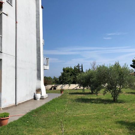 Modern House Pensionat Afytos Exteriör bild